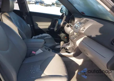 2010 Toyota Rav4 Limited z USA, uszkodzony, nr VIN JTMDF4DV7AD039093